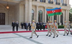 Head of European Council officially welcomed in Azerbaijan - Gallery Thumbnail