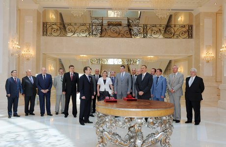 Azerbaijan`s President receives Russian delegation led by chairman of State Duma (PHOTO)