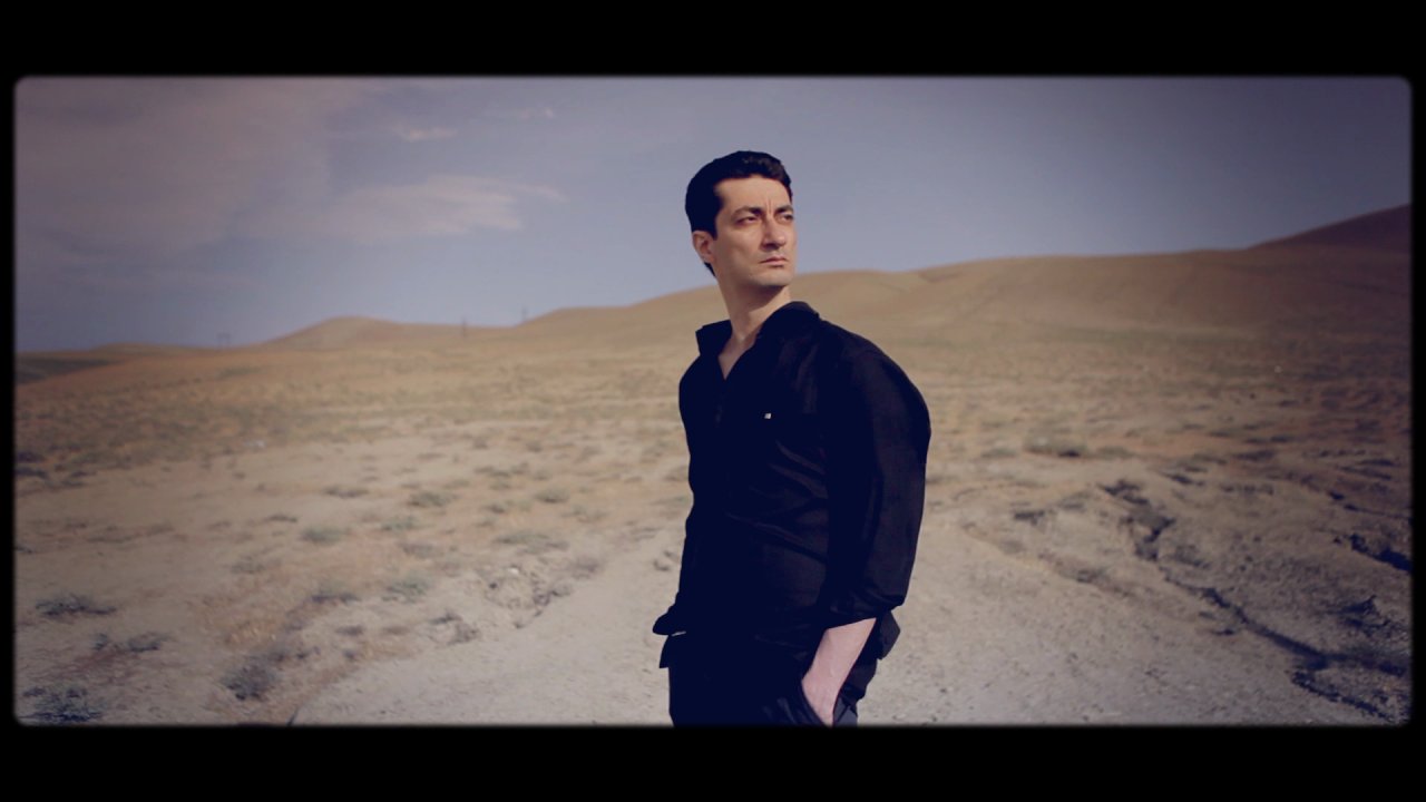 Азербайджанский рок-музыкант Теймур Надир представил новый видеоклип (видео)
