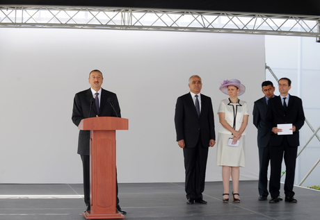 Президент Азербайджана принял участие в открытии нового цементного завода в Баку (ФОТО)
