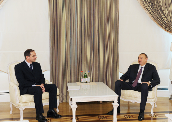 President Ilham Aliyev receives Holcim CEO