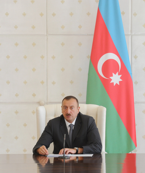 Под председательством Президента Азербайджана прошло заседание по итогам социально-экономического развития в I полугодии 2012 года (ФОТО)