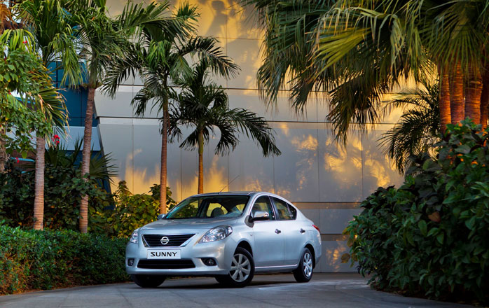 İsti yay günlərinin "Günəşli" avtomobili - Nissan Sunny (FOTO)