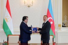 Состоялась церемония награждения высшими орденами Президентов Азербайджана и Таджикистана (ФОТО)