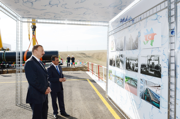 Президент Азербайджана принял участие в церемонии закладки фундамента Ширван-Муганской водопроводной системы (версия 2) (ФОТО)