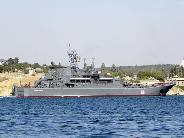 Rusya Savaş gemileri sıcak denizlere indi