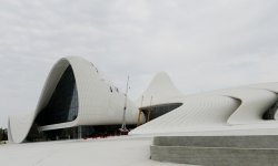 Президент Азербайджана побывал в Центре Гейдара Алиева (ФОТО)