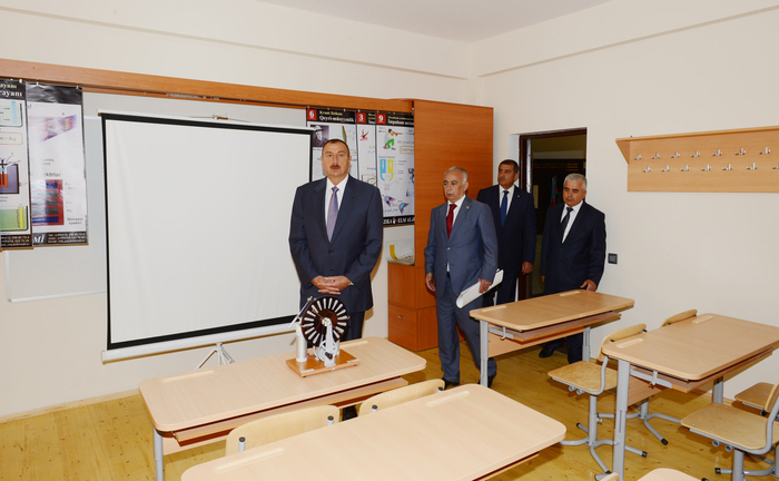 Prezident İlham Əliyev Bakıda 85 nömrəli tam orta məktəbin yeni korpusunun açılışında iştirak edib (FOTO)