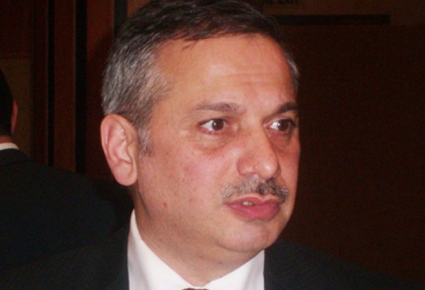 Лидер оппозиционной партии Азербайджана не верит в успех "восьмерки"