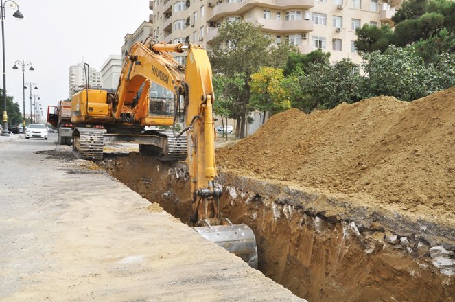 Водный оператор вводит в строй в Баку новый дождевой коллектор