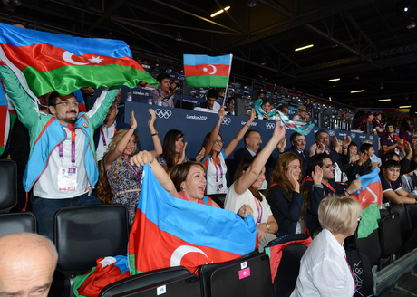 President Ilham Aliyev watched the action in Greco-roman wrestling at the London Olympics (PHOTO)