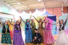 Детский театр-студия "Гюнай" успешно выступил на международном фестивале (фотосессия)