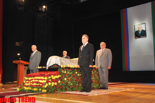 Экс-спикер парламента Азербайджана предан земле в Аллее почетного захоронения (ФОТО)