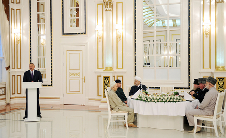Prezident İlham Əliyev: Azərbaycanı xalq kimi qoruyub saxlayan milli mənəvi, islami dəyərləridir (FOTO)