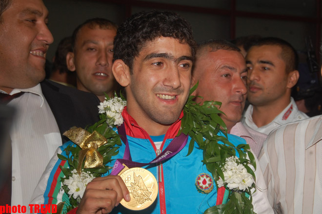 Азербайджанские олимпийцы вернулись на родину (ФОТО)