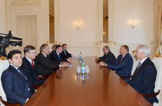Президент Азербайджана принял делегацию во главе с зампредседателя правительства России