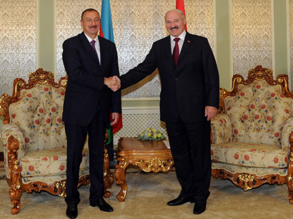 Presidents of Azerbaijan and Belarus meet one-on-one (PHOTO)
