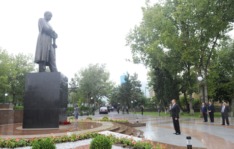 Президент Азербайджана Ильхам Алиев ознакомился с Парком культуры и отдыха имени М.Ф.Ахундзаде в Шеки после реконструкции (ФОТО)