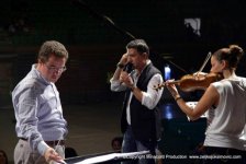 Участник "Евровидения 2012" - друг Сабины Бабаевой выступил с концертом в Сараево (фото)