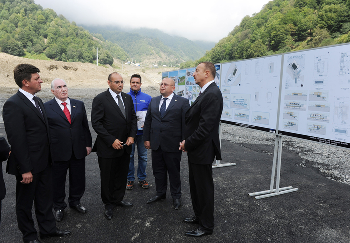 Ilham Aliyev inspects construction of Tufan Summer and Winter Alpine Skiing Complex in Gabala (PHOTO)