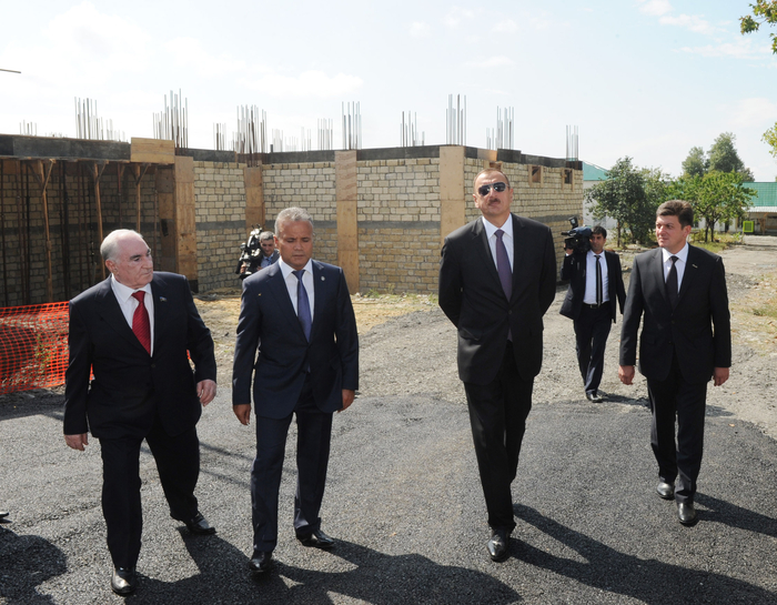 President Ilham Aliyev inspects construction of Karvansaray hotel complex in Gabala (PHOTO)