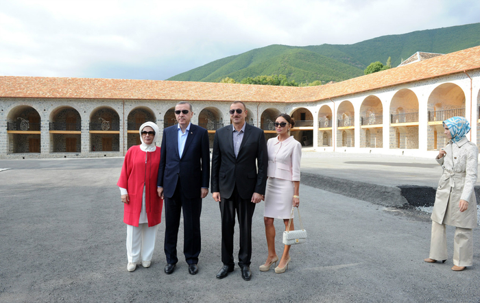 President of Azerbaijan and Premier of Turkey get acquainted with hotel complex in Sheki (PHOTO)