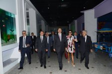 Президент Азербайджана и его супруга приняли участие в открытии обновленного парка Гейдара Алиева в Низаминском районе Баку (ФОТО)