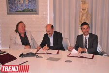 World-renowned actor attends contract signing ceremony on Azerbaijanfilm studio reconstruction in Baku (PHOTO)