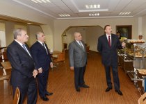 President Ilham Aliyev opens newly reconstructed school No 18 in Baku on Knowledge Day (PHOTO)