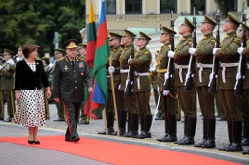 Azerbaijan, Lithuania sign updated military cooperation agreement (PHOTO)