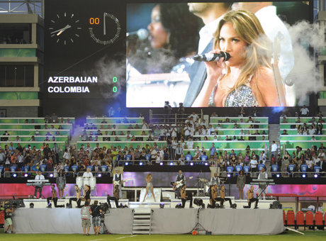 Президент Ильхам Алиев его супруга приняли участие на церемонии открытия ЧМ по футболу среди женщин до 17 лет (ФОТО)