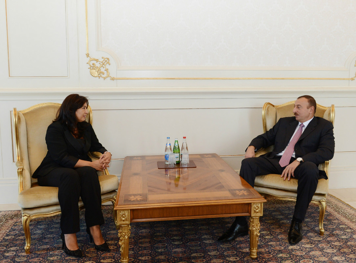Azerbaijani President receives credentials of incoming Bulgarian ambassador