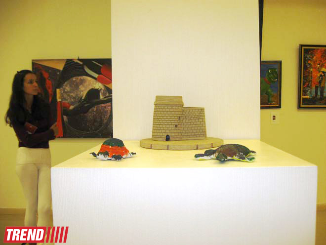 В Баку открылась выставка работ детей иностранцев, работающих в Азербайджане (фотосессия)