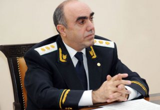 Zakir Qaralov: Siyasi partiyalar aldığı qrantlar barədə məlumat vermirlər (YENİLƏNİB)