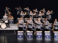 Легендарный джазовый оркестр Гленна Миллера отметит в Баку 75 -летие (фото)