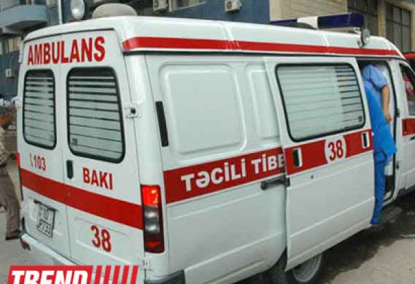 В Баку существует необходимость в отдельных полосах для передвижения машин скорой помощи - главврач