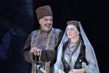 В Санкт-Петербурге с успехом прошел спектакль Азербайджанского театра русской драмы (фотосессия)