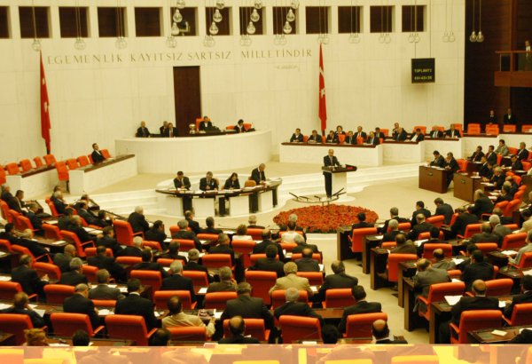 Парламент Турции продлил мандат на военные операции в Северном Ираке