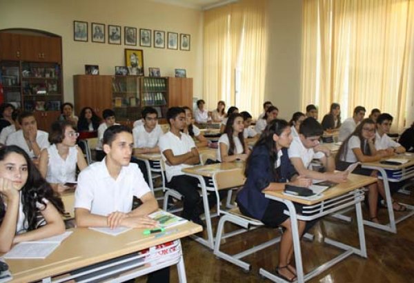 В 2013 году не смогут получить аттестаты около 1500 выпускников азербайджанских профлицеев