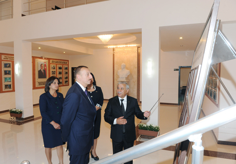 Prezident İlham Əliyev Yeni Azərbaycan Partiyası Zərdab rayon təşkilatının yeni binasının açılışında iştirak edib (FOTO)