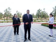 Prezident İlham Əliyev Yeni Azərbaycan Partiyası Zərdab rayon təşkilatının yeni binasının açılışında iştirak edib (FOTO) - Gallery Thumbnail