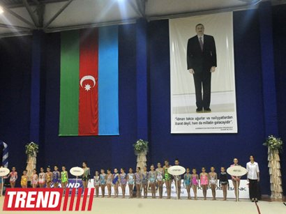 Bədii gimnastika üzrə 19-cu Bakı çempionatı start götürüb (FOTO)