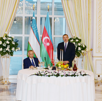 Azerbaijani President hosts official dinner in honor of Uzbek counterpart (PHOTO)