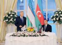 Azerbaijani President hosts official dinner in honor of Uzbek counterpart (PHOTO)