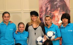 Спорт, как и образование, помогает девочкам стать равноправными игроками в обществе - Шакира (ФОТО)