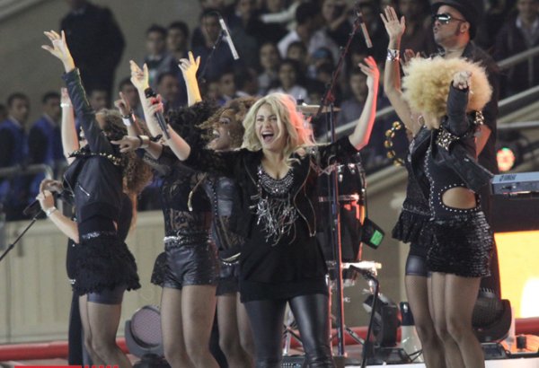 Shakira performed at the closing ceremony of the FIFA U-17 Women's World Cup in Azerbaijan (PHOTO, VIDEO)