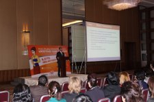 Азербайджанский Unibank выпустил кредитную карту для учителей (ФОТО)