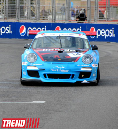 Qualifying session of City Challenge car race starts in Baku (PHOTO)