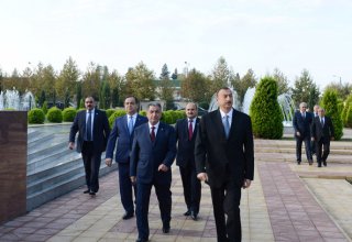 President Ilham Aliyev arrives in Beylagan (PHOTO)