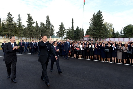 Prezident İlham Əliyev: Azərbaycan regionda siyasi sahədə söz sahibidir, çox güclü mövqelərə malikdir (FOTO) (ƏLAVƏ OLUNUB)